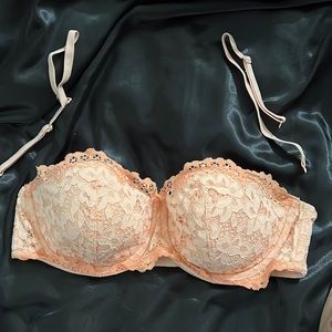 Victoria secretes strapless bra